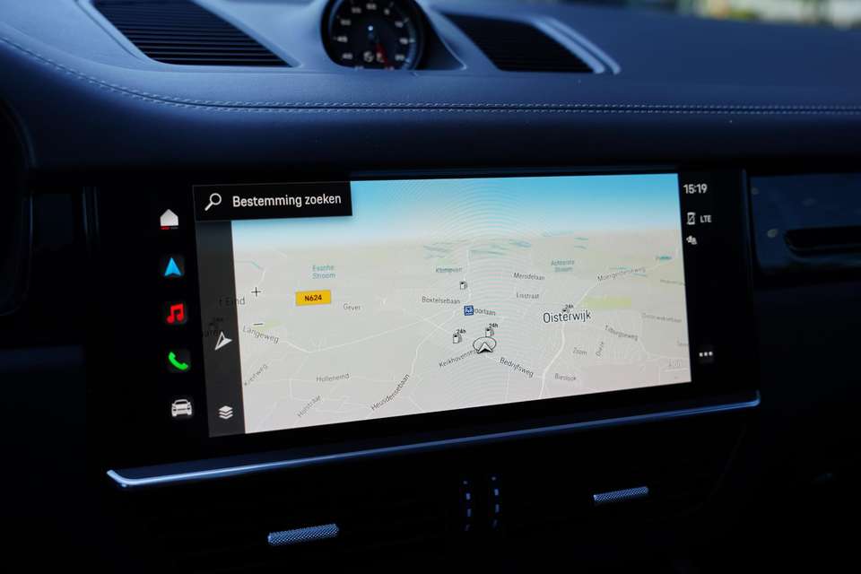 Porsche Cayenne - Imagem 11