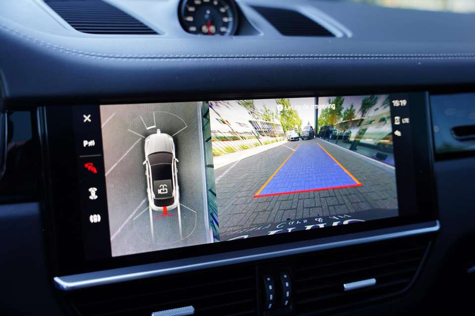 Porsche Cayenne - Imagem 12