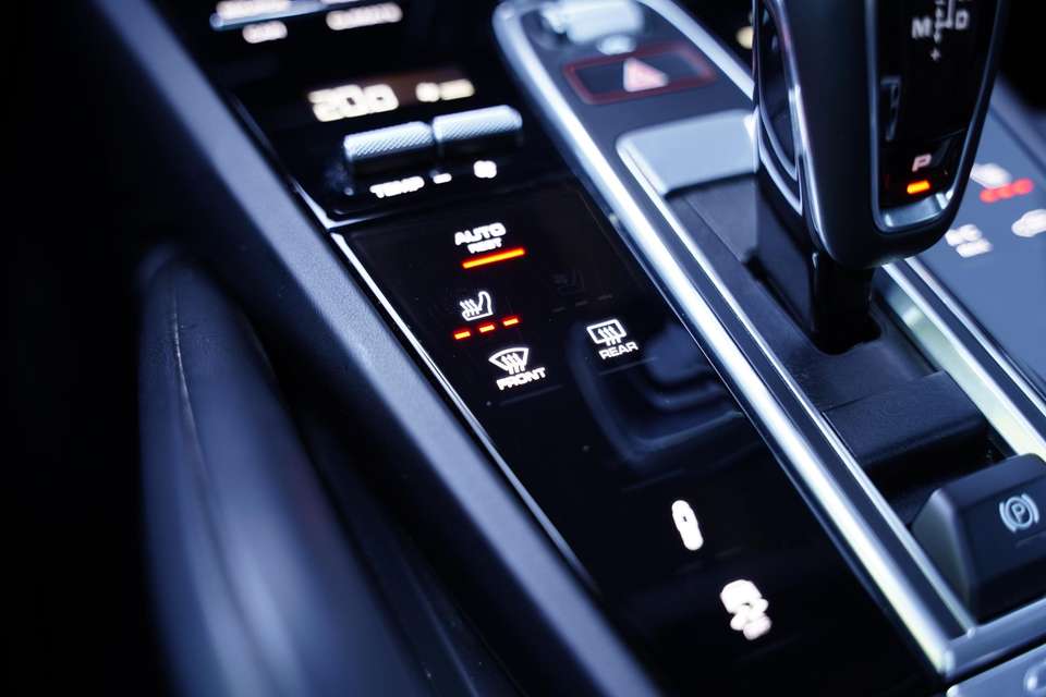 Porsche Cayenne - Imagem 18