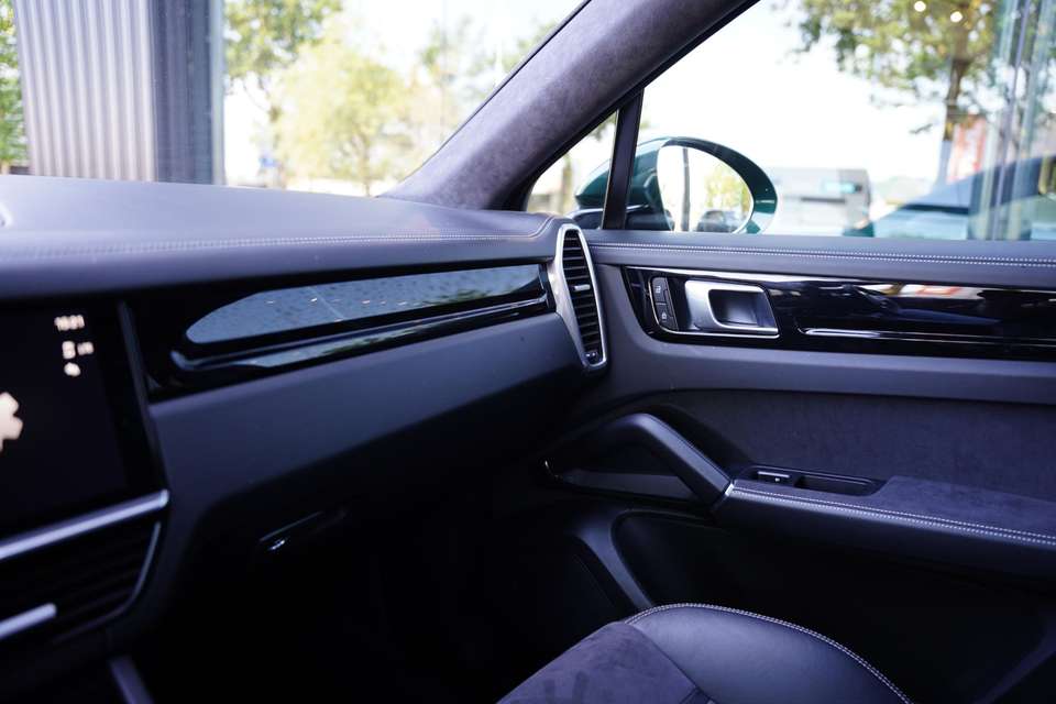Porsche Cayenne - Imagem 19
