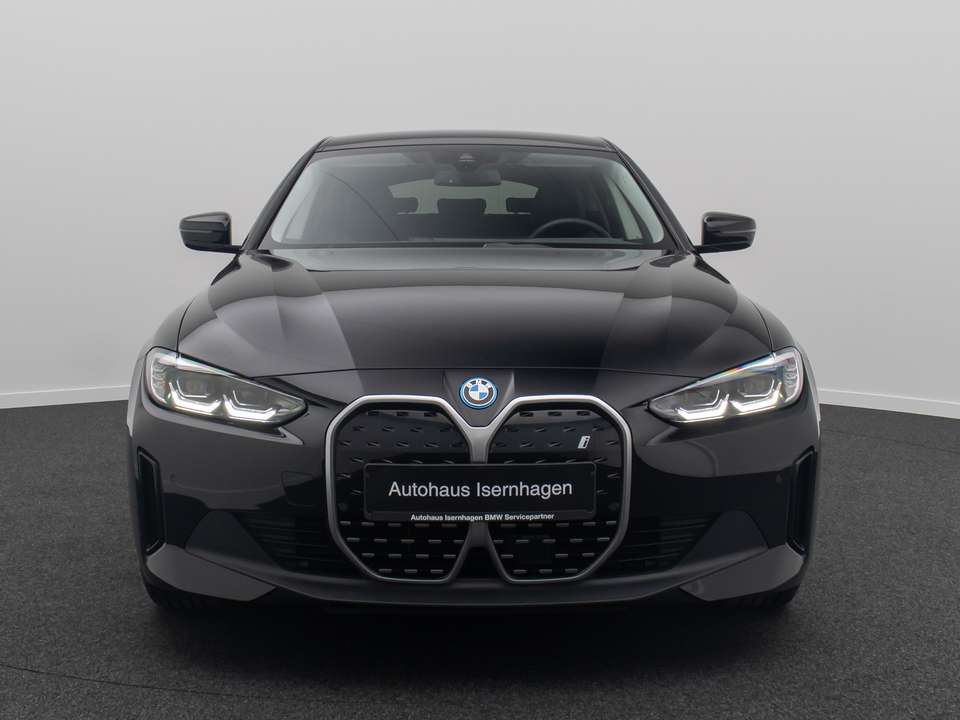 BMW i4 - Imagem 2