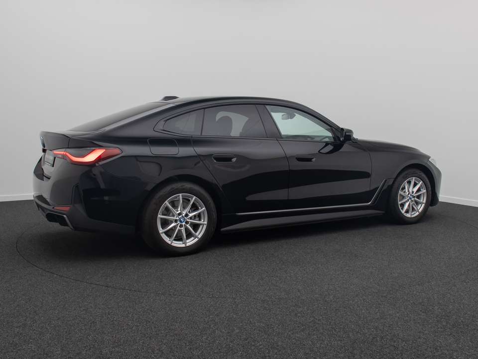 BMW i4 - Imagem 6