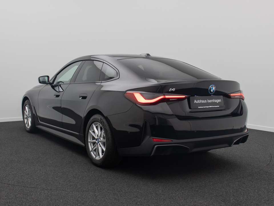 BMW i4 - Imagem 9