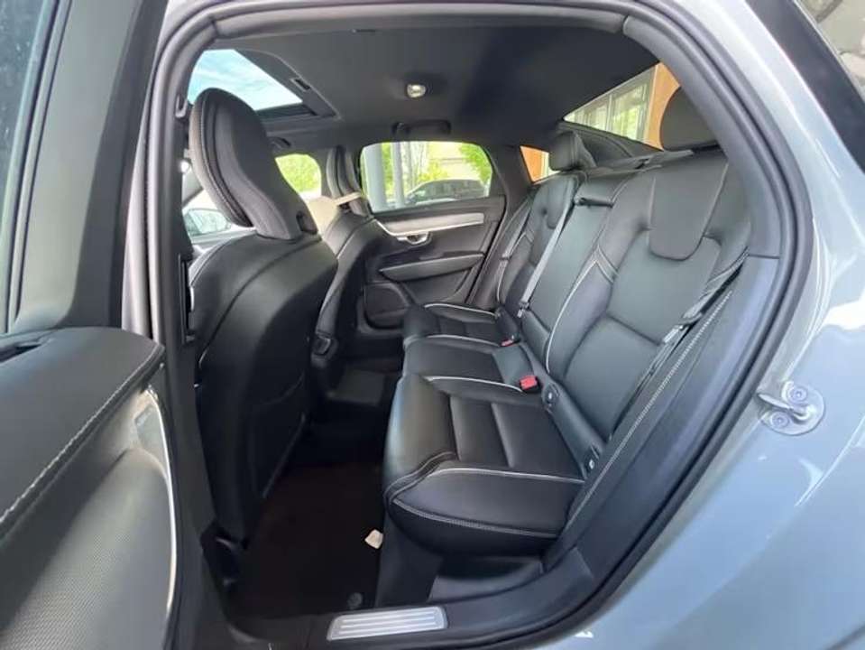 Car picture 11