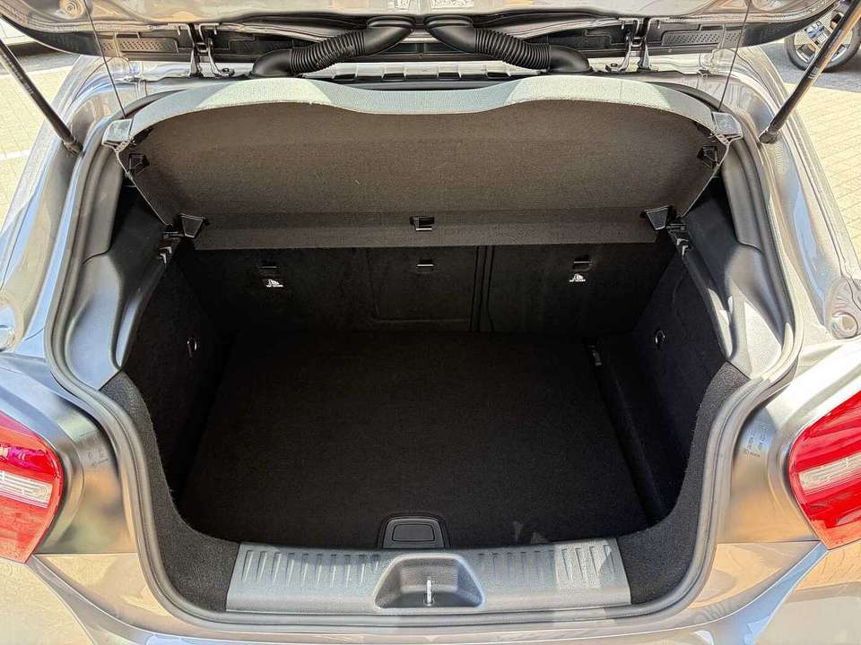Car picture 11