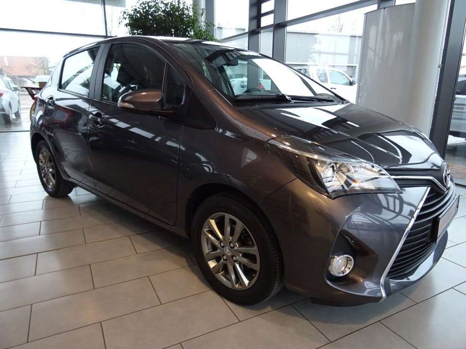 Toyota Yaris - Imagem 7