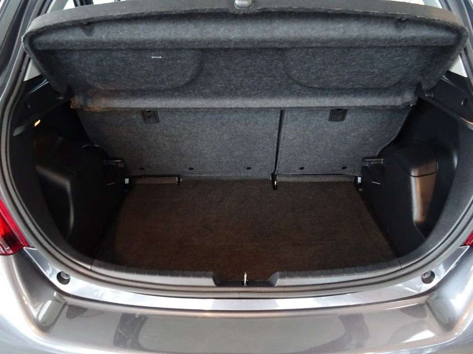 Toyota Yaris - Imagem 11