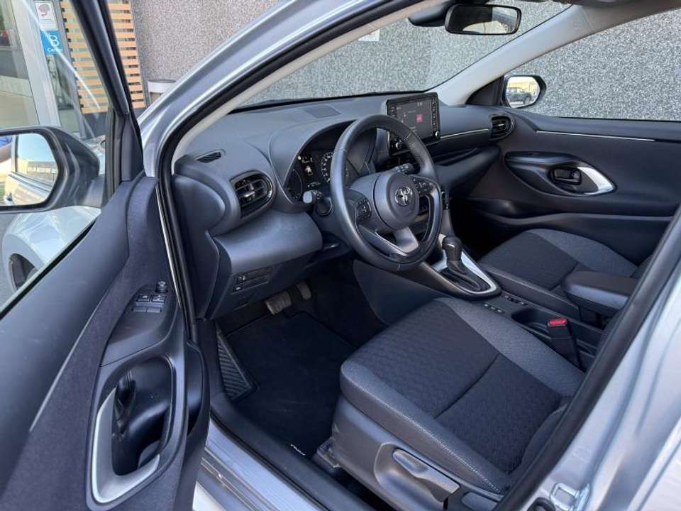 Toyota Yaris - Imagem 9