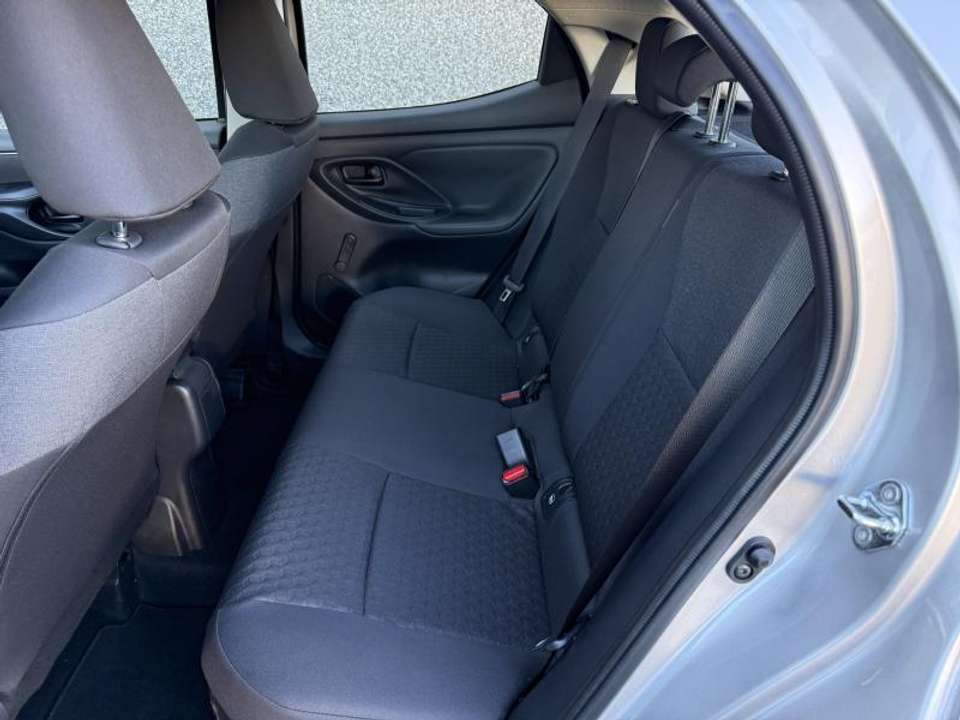 Toyota Yaris - Imagem 12