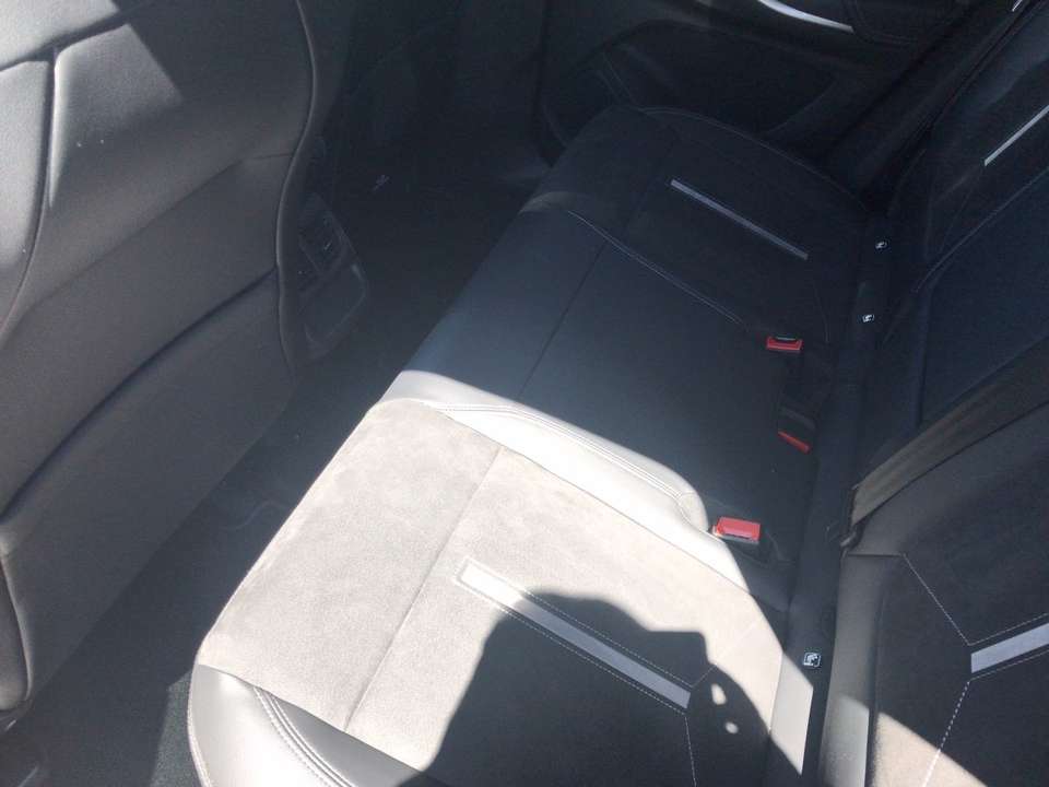 Car picture 9