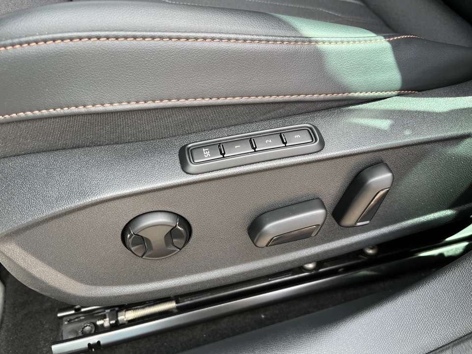 Car picture 11
