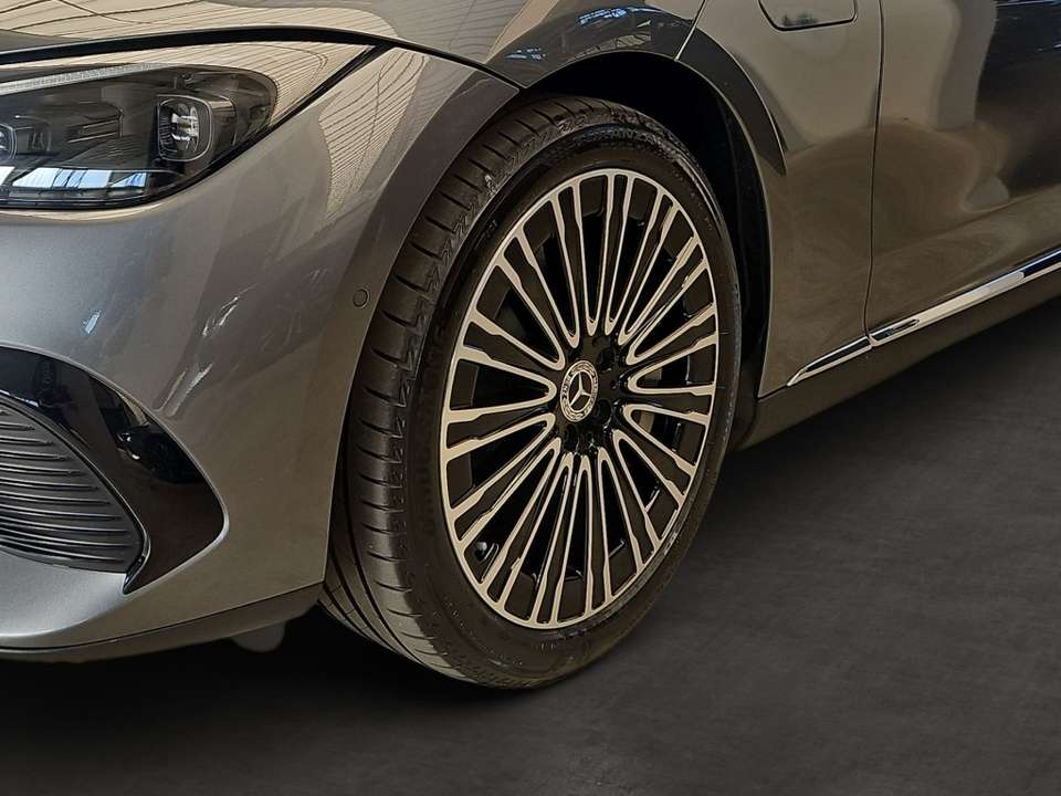 Mercedes-Benz EQE 300 - Imagem 6