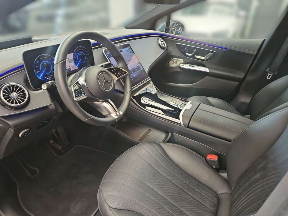 Mercedes-Benz EQE 300 - Imagem 7
