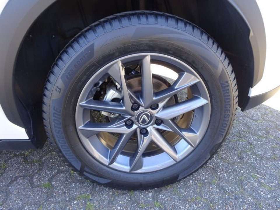 Car picture 9