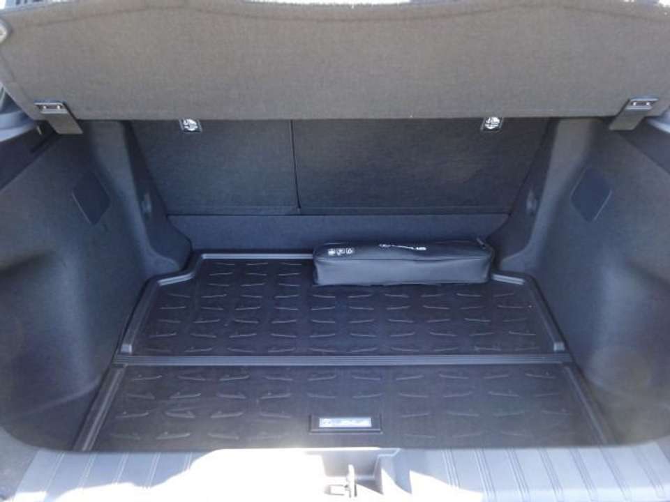 Car picture 10