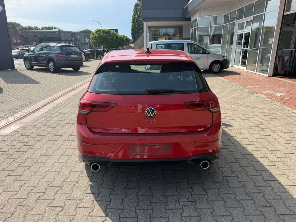 Volkswagen Golf GTI - Imagem 5