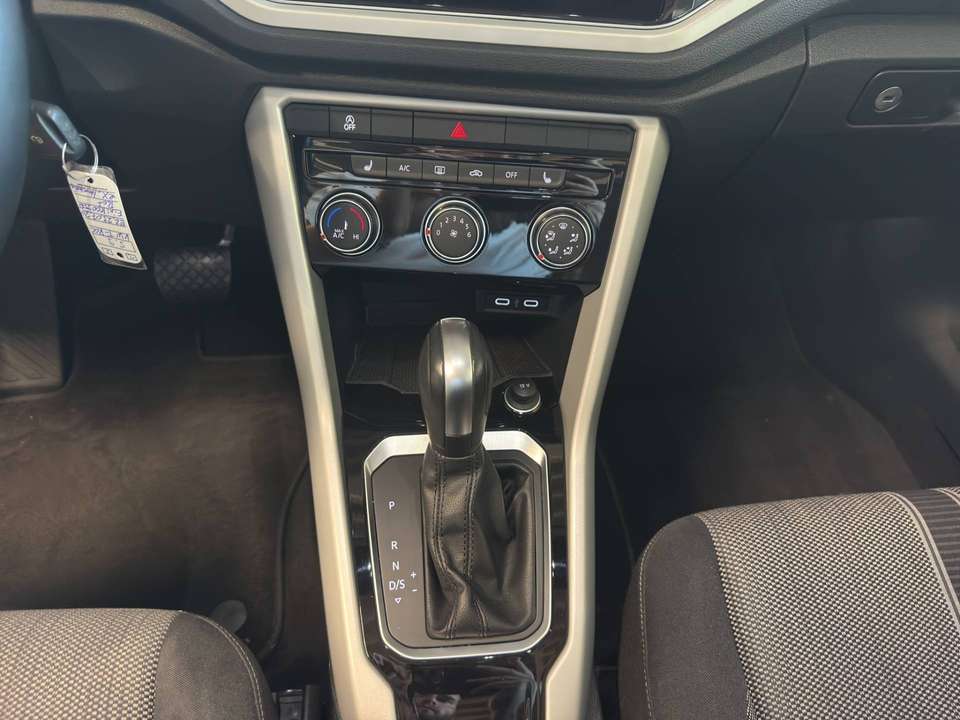 Volkswagen T-Roc - Imagem 13