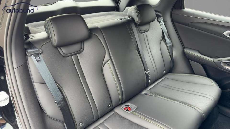 Car picture 9