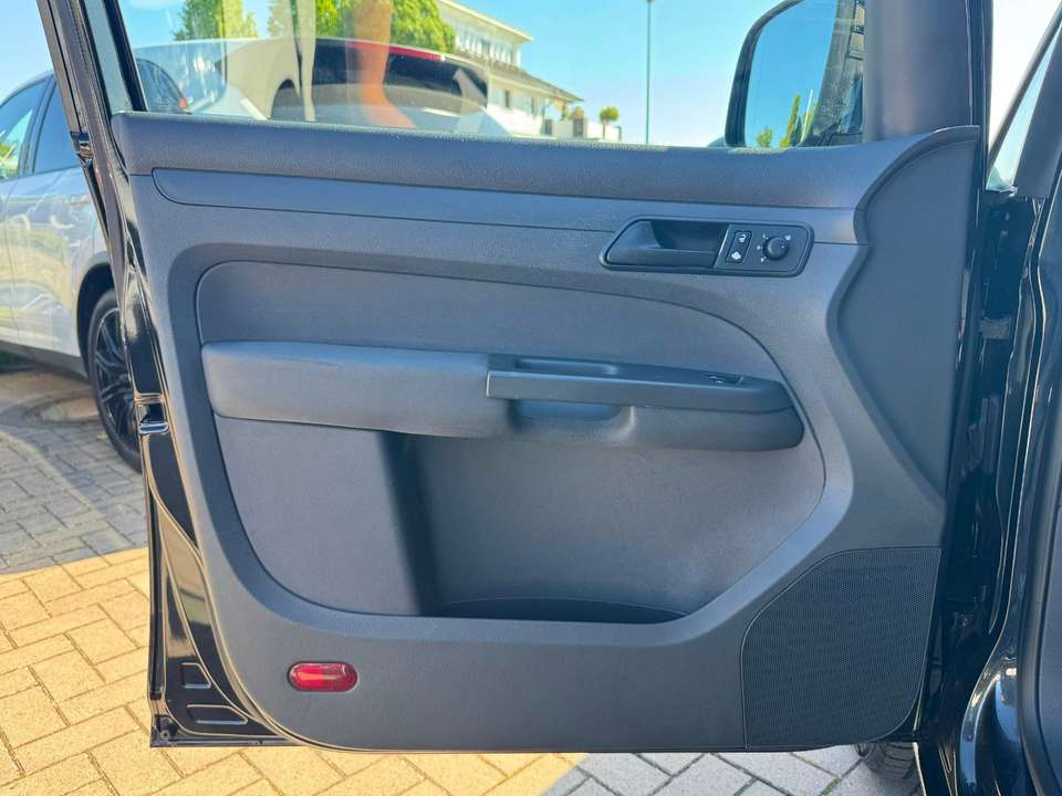 Car picture 11