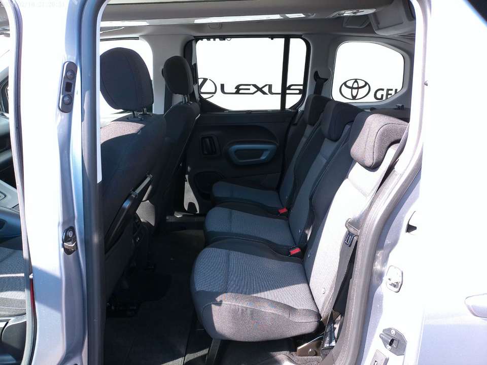 Car picture 9