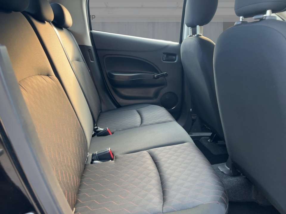 Mitsubishi Space Star - Imagem 10