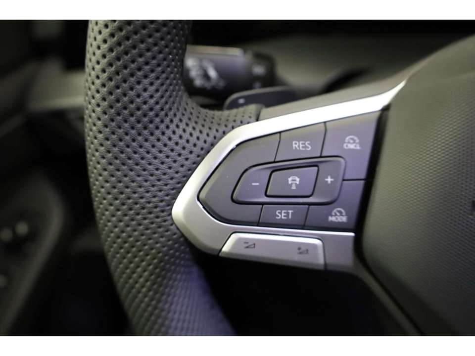 Volkswagen Golf Variant - Imagem 11