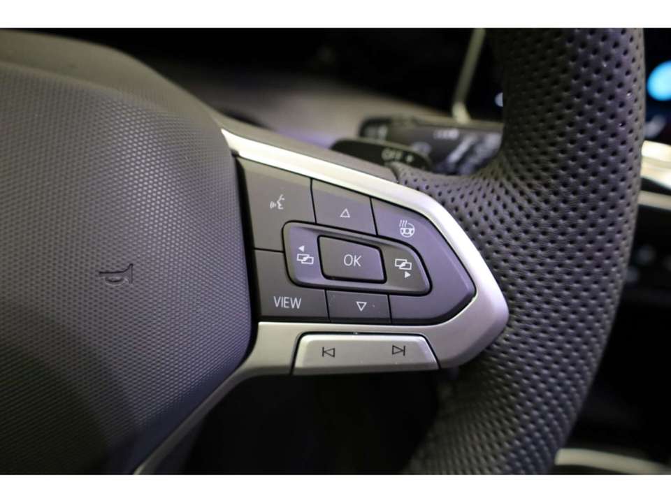 Volkswagen Golf Variant - Imagem 12