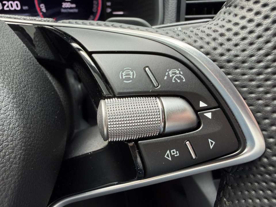 Skoda Karoq - Imagem 15