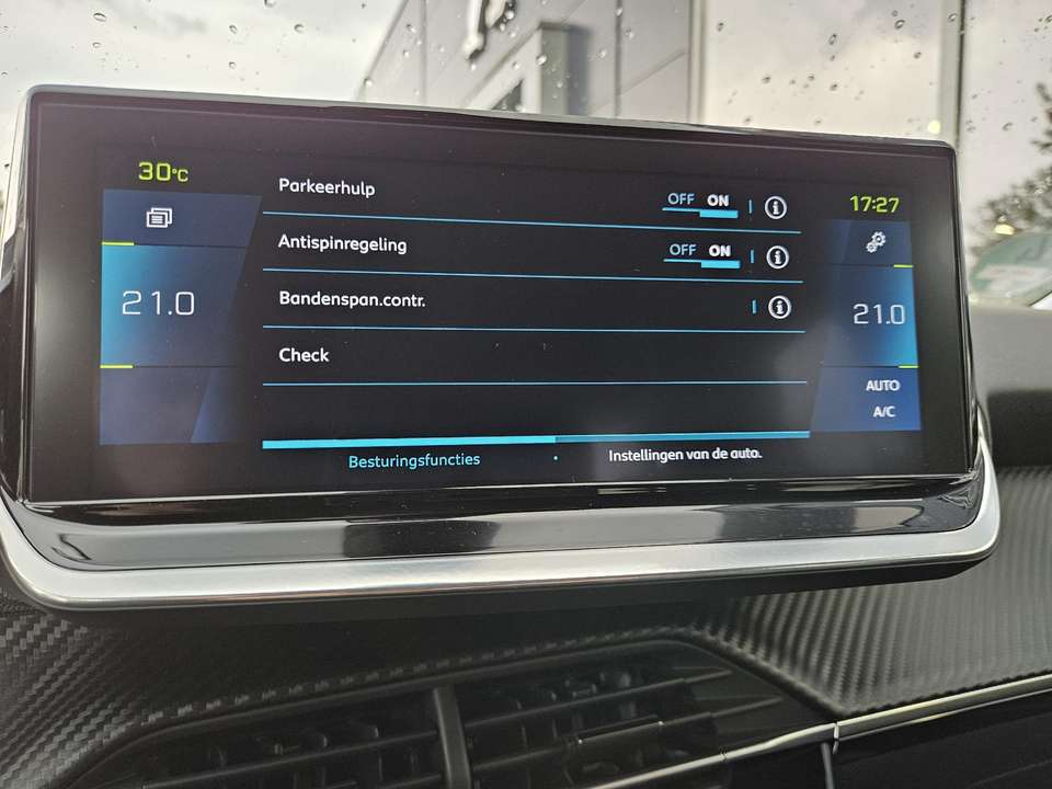 Peugeot e-2008 - Imagem 12