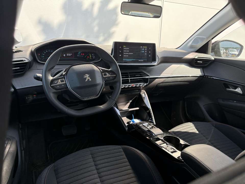 Peugeot e-208 - Imagem 10