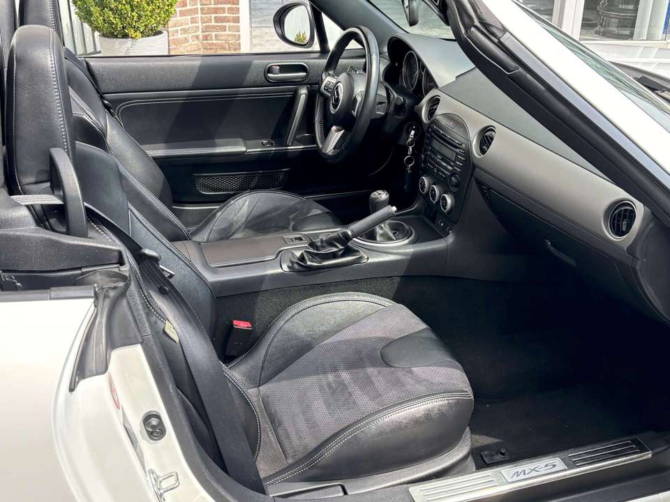 Mazda MX-5 - Imagem 10