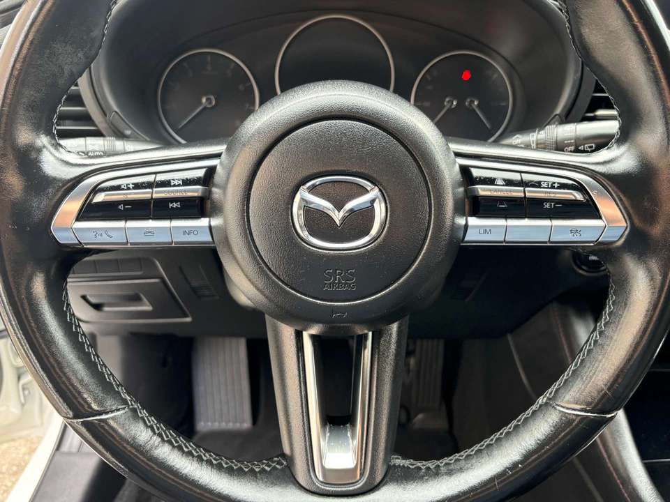 Mazda 3 - Imagem 11