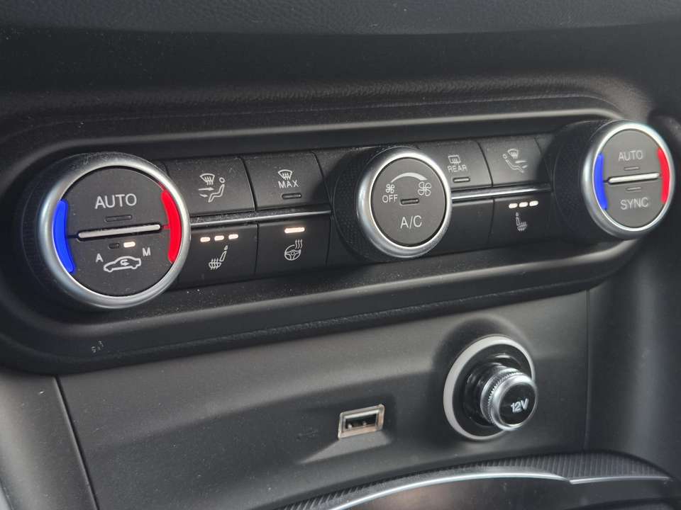 Alfa Romeo Stelvio - Imagem 18
