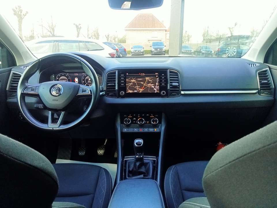 Skoda Karoq - Imagem 8