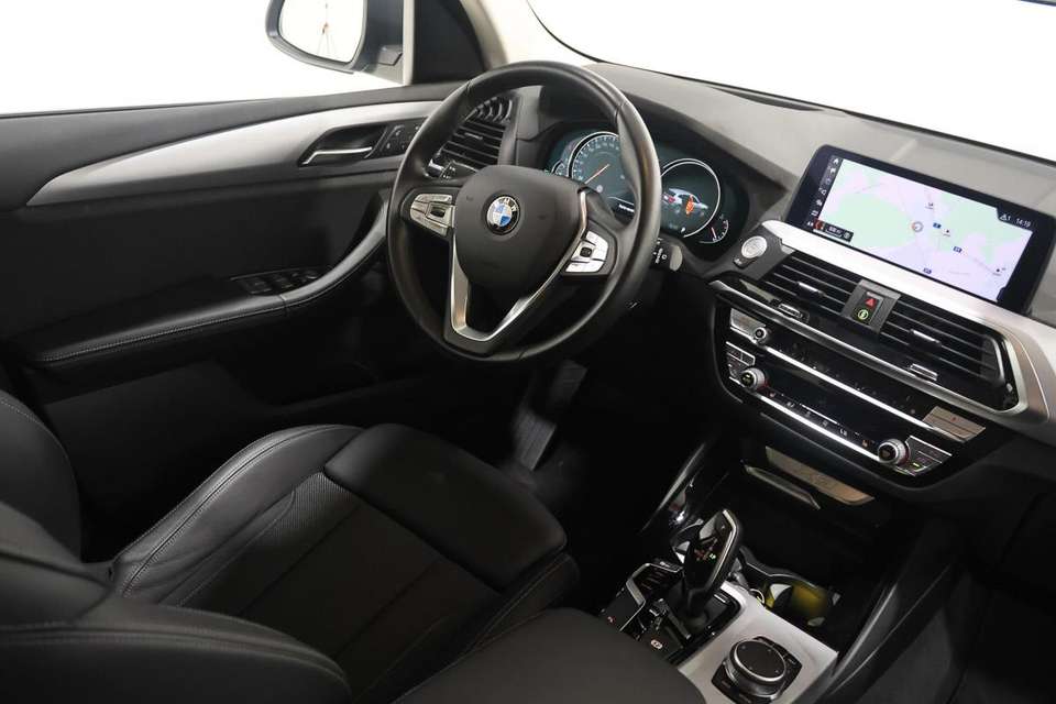 Car picture 11
