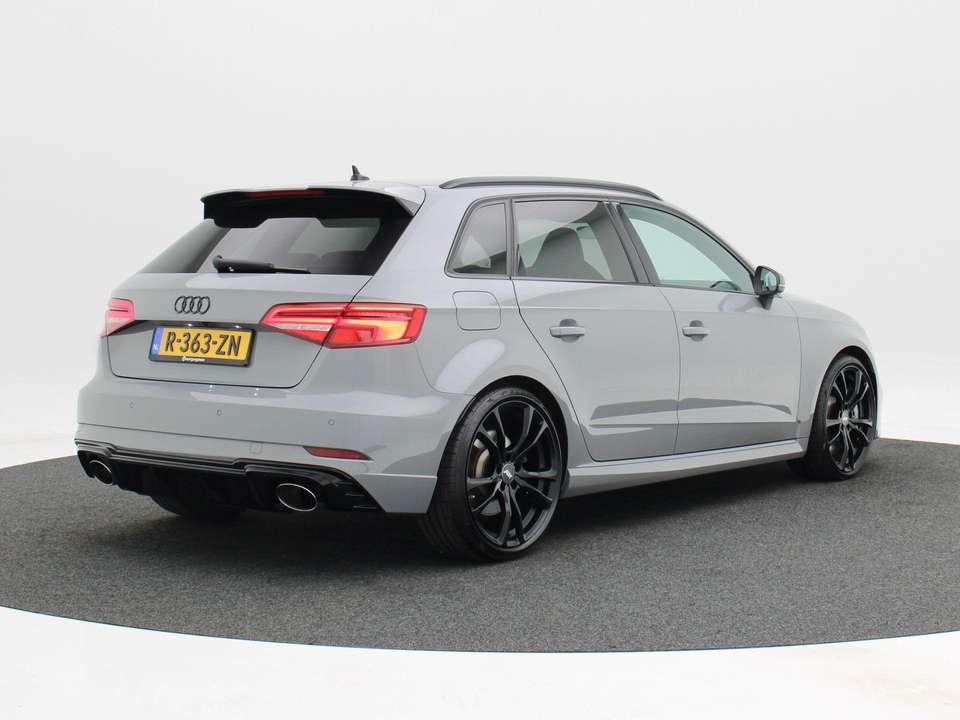 Audi RS3 - Imagem 2