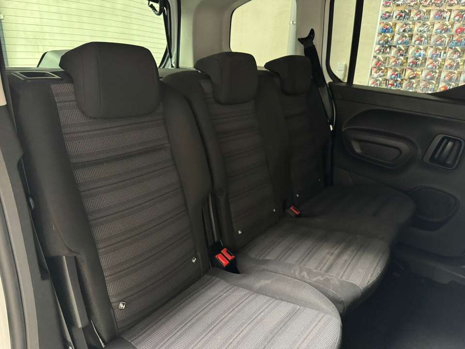 Opel Combo - Imagem 12