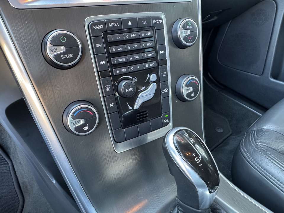 Volvo XC60 - Imagem 12