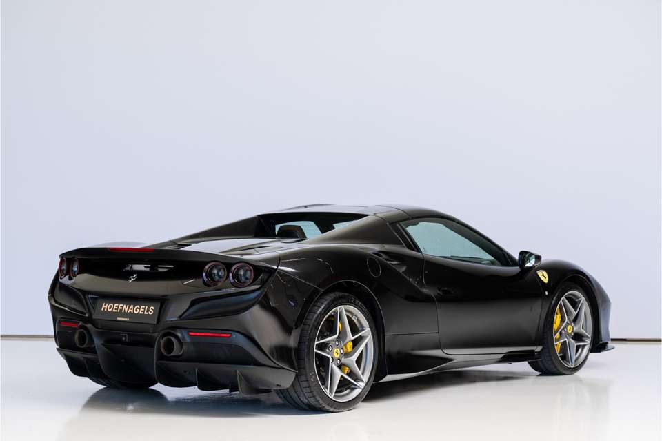 Ferrari F8 Spider - Imagem 4