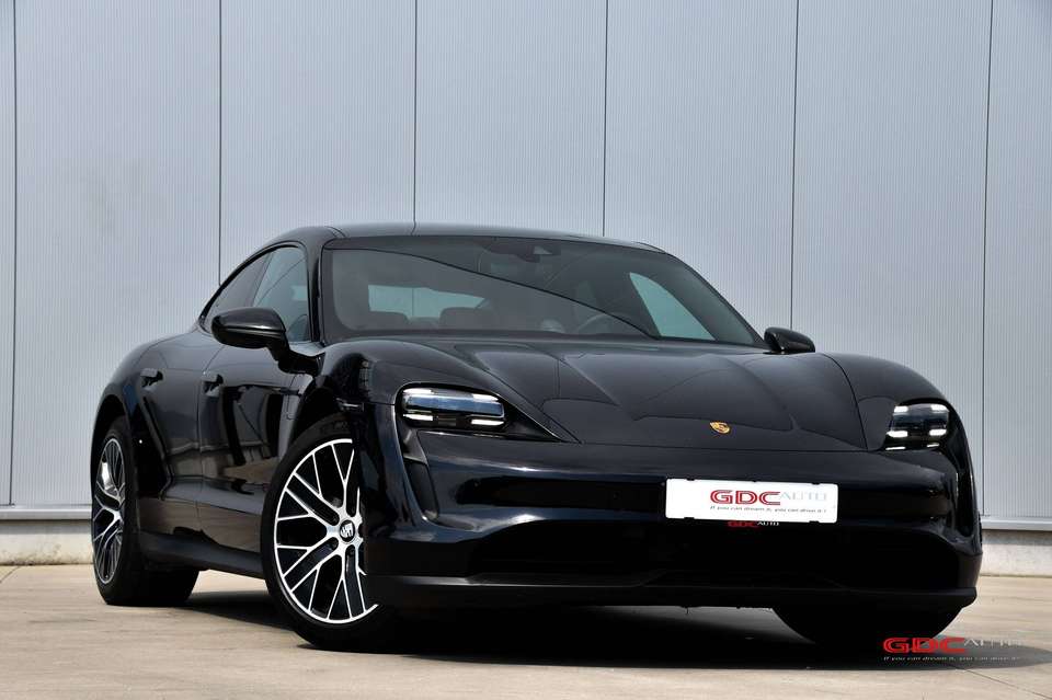 Porsche Taycan - Imagem 1