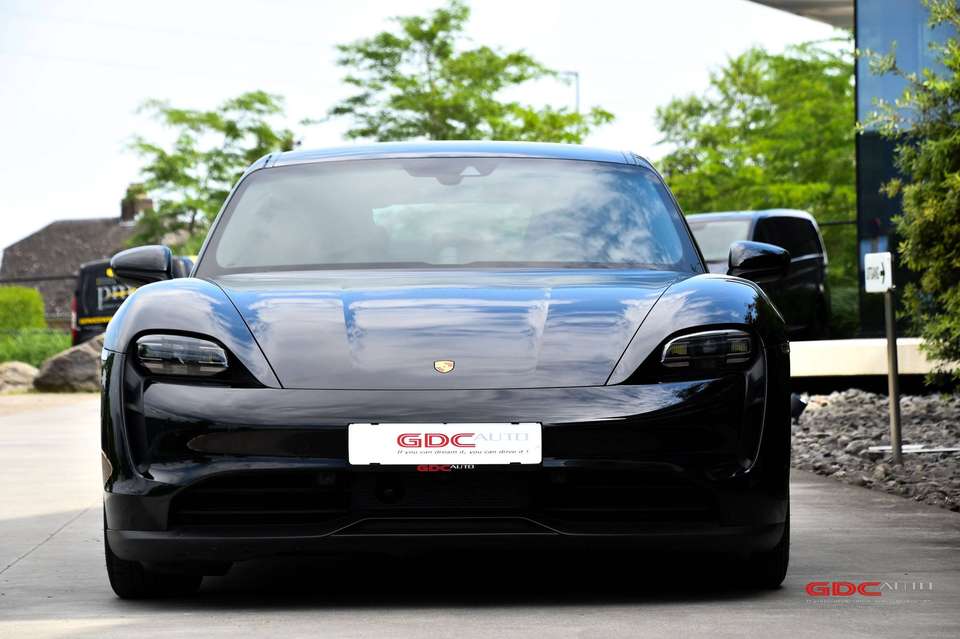 Porsche Taycan - Imagem 3
