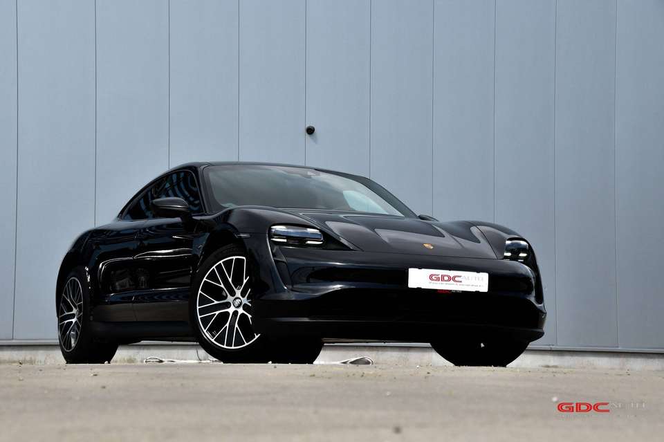Porsche Taycan - Imagem 6