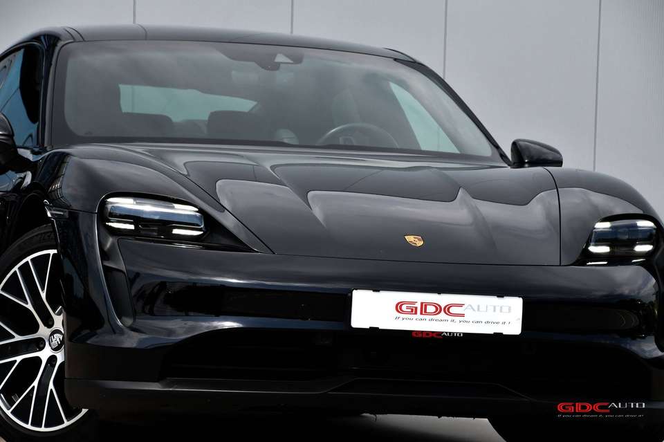 Porsche Taycan - Imagem 14