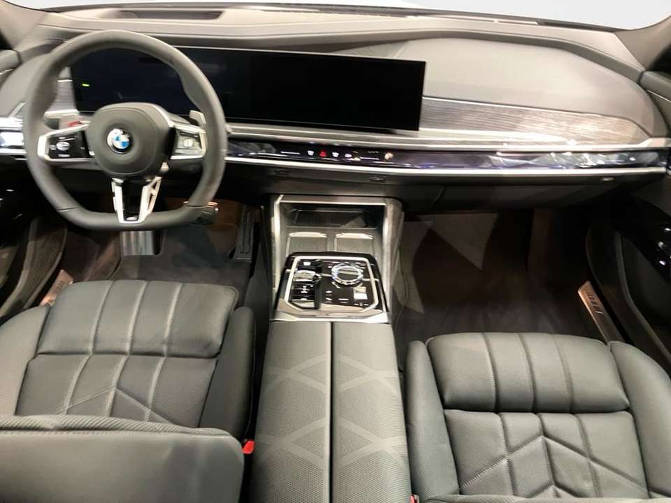 Car picture 12