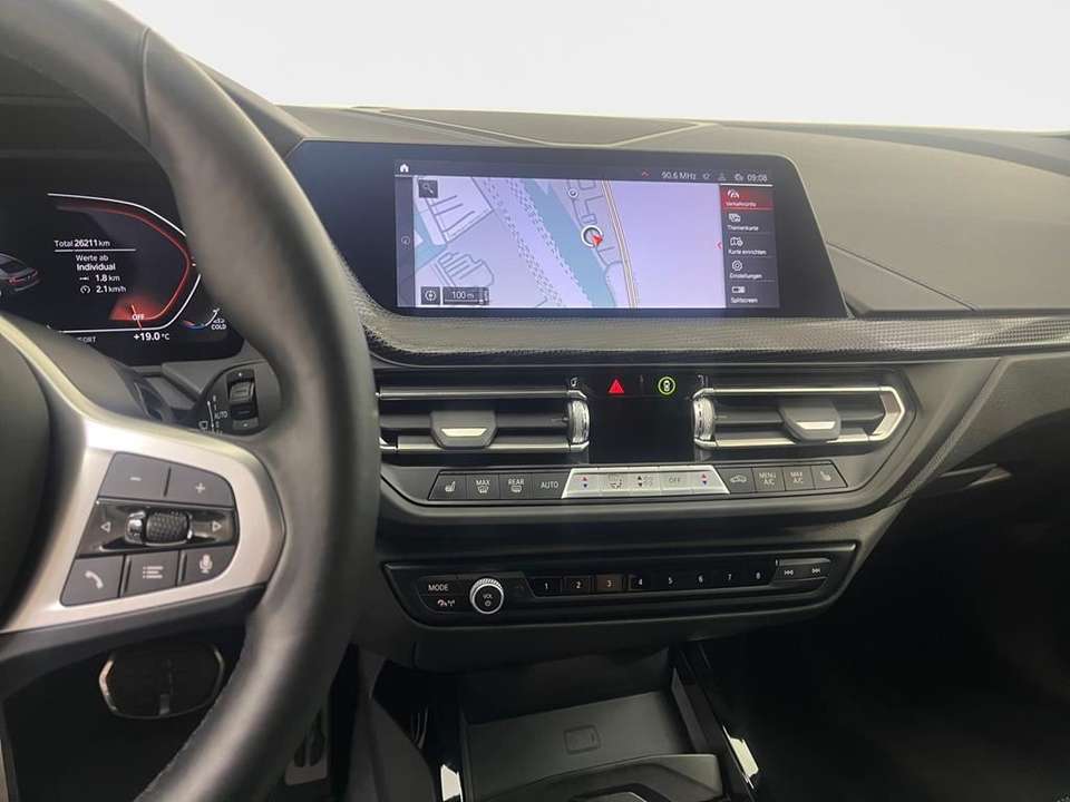 Car picture 11