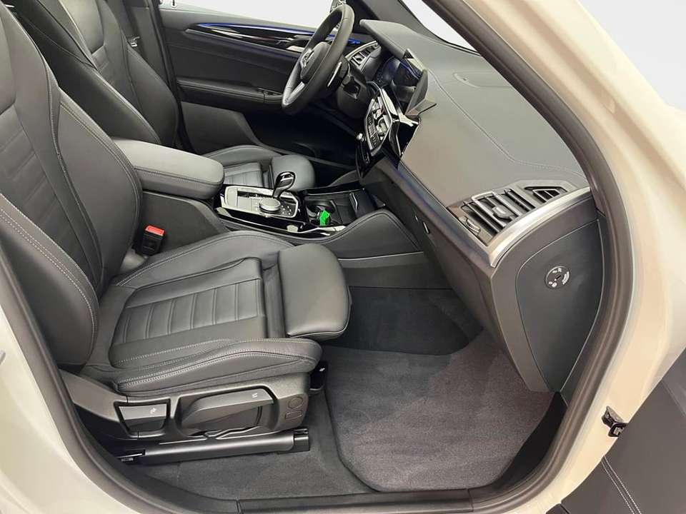 BMW X4 - Imagem 14