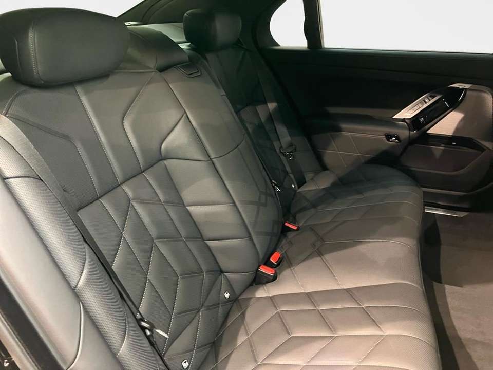 Car picture 15