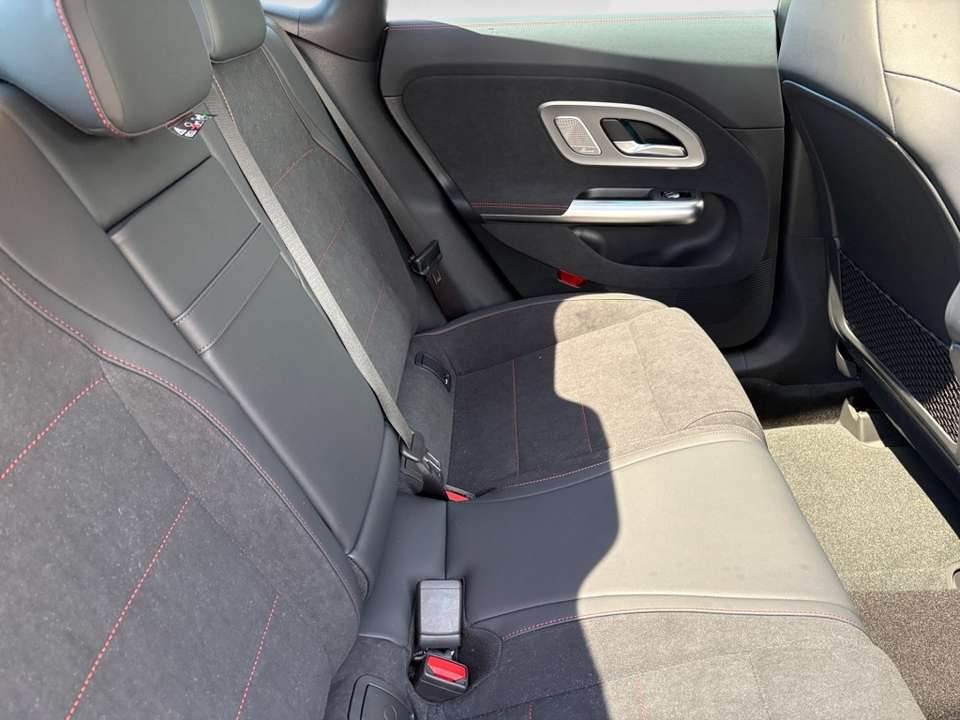 Car picture 9