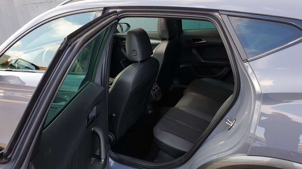Car picture 9