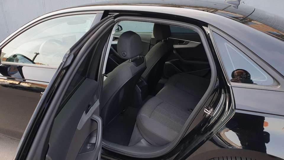 Car picture 9